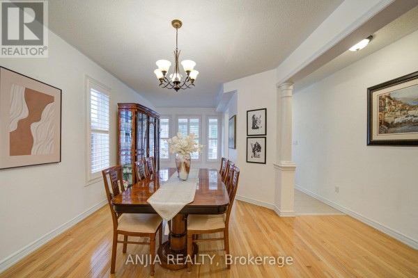 Family room - 20 Appleview Road, Markham, ON L6E1Y4 Photo 5