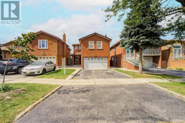 Family room - 20 Barolo Road, Toronto, ON M9V5B1 Photo 4