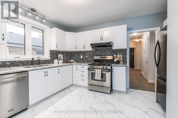 Bedroom 2 - 20 Basildon Crescent, Toronto, ON M1M3E2 Photo 4