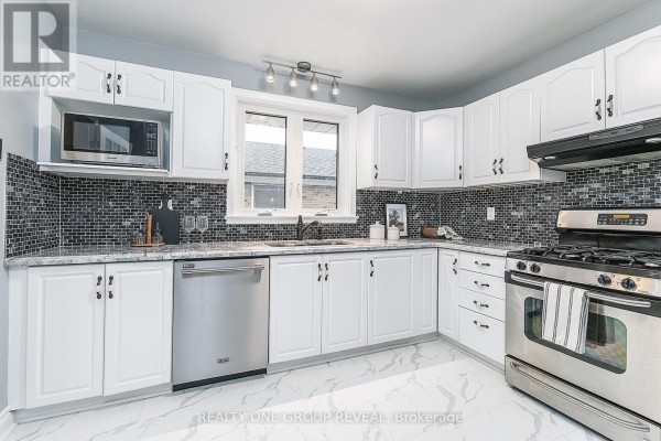 Bedroom 3 - 20 Basildon Crescent, Toronto, ON M1M3E2 Photo 5