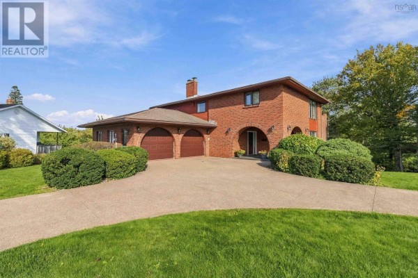 20 Bayswater Road, Dartmouth