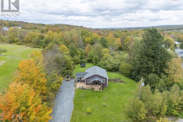 4pc Bathroom - 20 Beech Hill Road, North Alton, NS B4N3V8 Photo 5