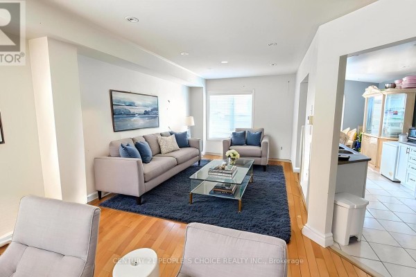 20 Belinda Drive, Brampton, ON L7A2W6 Photo 2