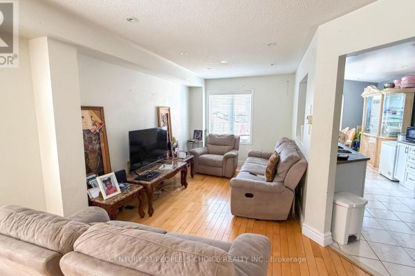20 Belinda Drive, Brampton, ON L7A2W6 Photo 3