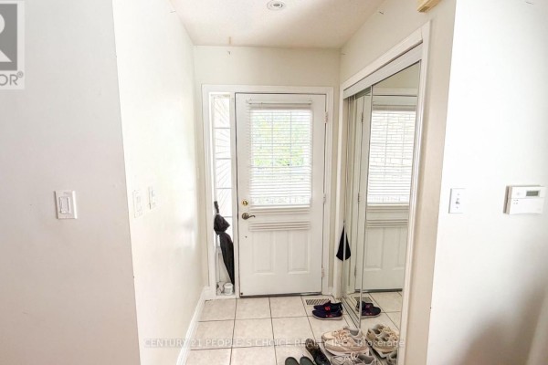 20 Belinda Drive, Brampton, ON L7A2W6 Photo 4