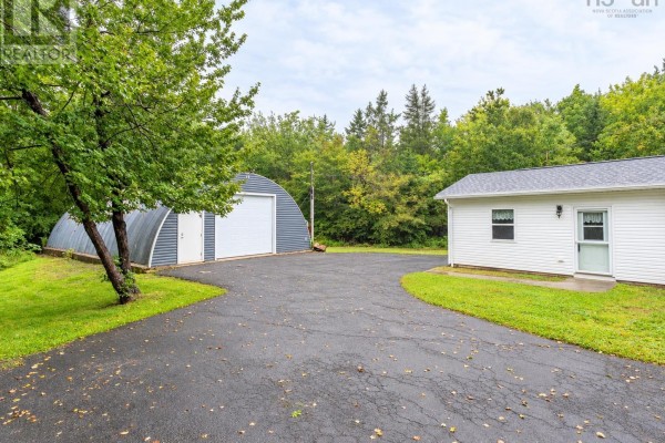 Laundry / Bath - 20 Bell Street, Lake Echo, NS B2Z1M8 Photo 2