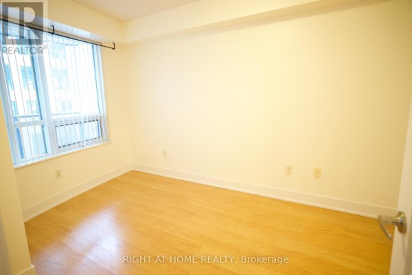 814 - 20 Blue Jays Way, Toronto, ON, photo 3