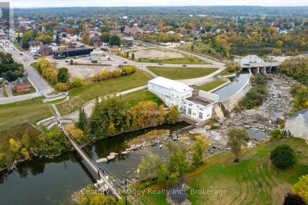 20 Bridge Street, Renfrew, ON, photo 3