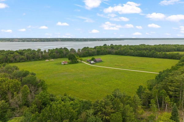 20 Ch. Maxime, L Isle Aux Allumettes, QC J0X1M0 Photo 4