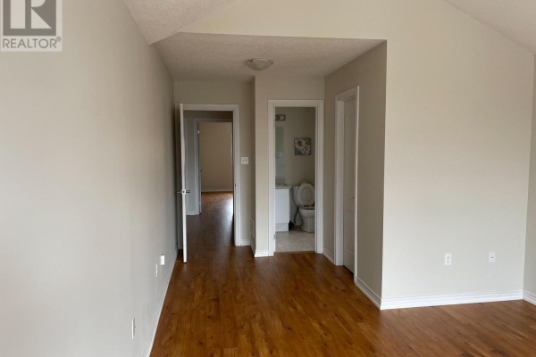 20 Crew Court, Barrie, ON L4N5S4 Photo 5