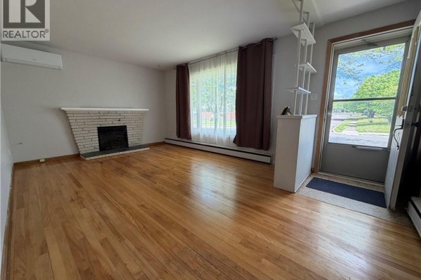 4pc Bathroom - 20 Danforth Street, Moncton, NB E1C3X7 Photo 5