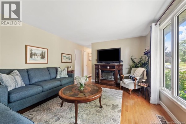 Family room - 20 Dolphin Drive, Moncton, NB E1A4W4 Photo 4