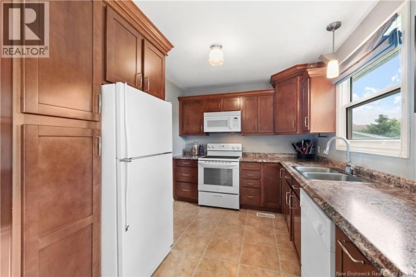 Bonus Room - 20 Dolphin Drive, Moncton, NB E1A4W4 Photo 5