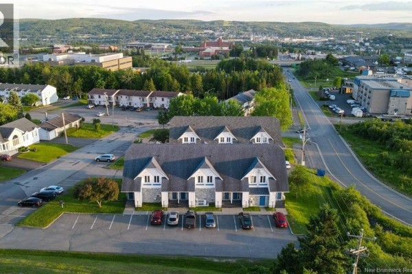 Bath (# pieces 1-6) - 20 Du Bourg Avenue, Edmundston, NB E3V4C5 Photo 4