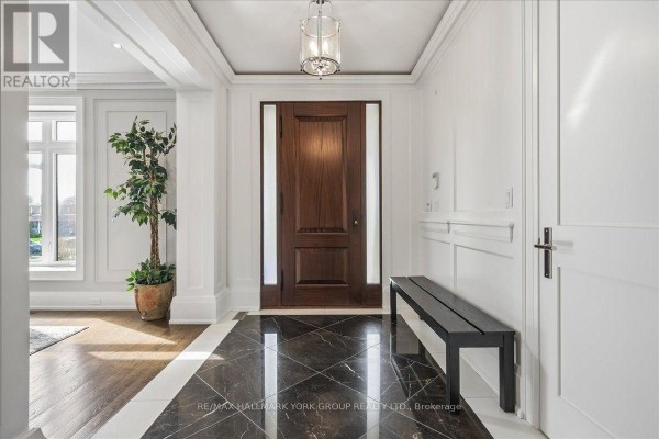 20 Ealing Drive, Toronto, ON, photo 2
