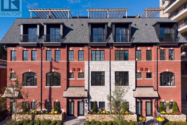 24 Earlington Avenue, Toronto, ON M8X0B7 Photo 4