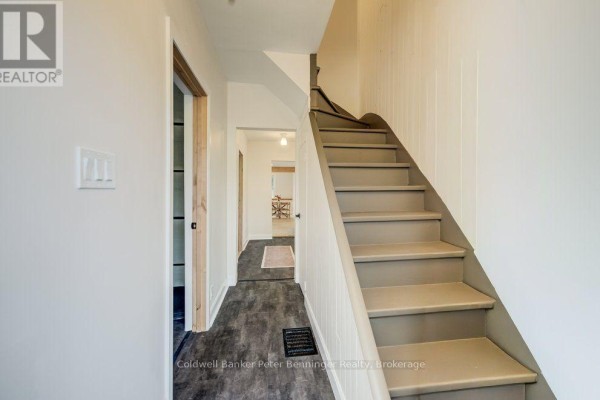 Mud room - 20 Elm Street, Brockton, ON N0G2V0 Photo 5