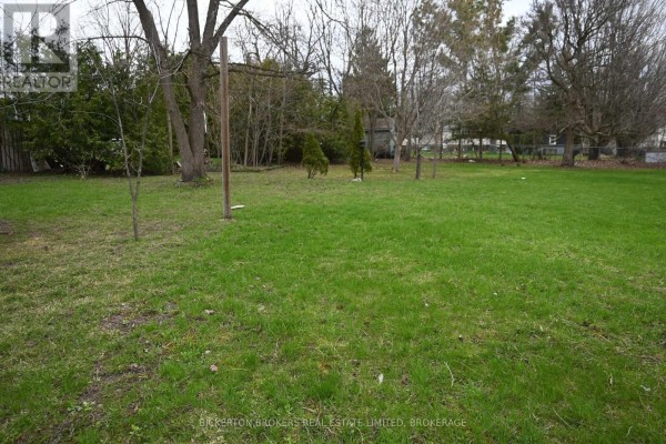 20 Grand Trunk Avenue, Lansdowne Village, ON K0E1L0 Photo 2