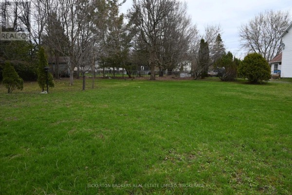 20 Grand Trunk Avenue, Lansdowne Village, ON K0E1L0 Photo 4