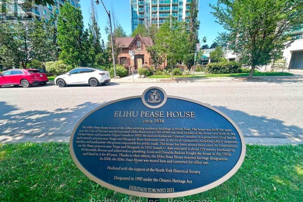 20 Harrison Garden Boulevard, Toronto, ON M2N7K9 Photo 2