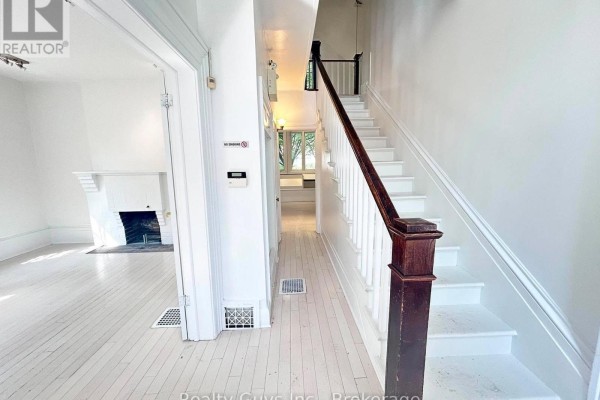 20 Harrison Garden Boulevard, Toronto, ON M2N7K9 Photo 5