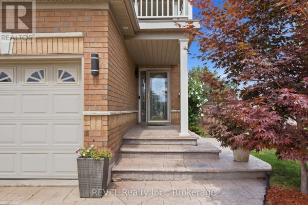 20 Hayloft Court, Brampton, ON L6X4R7 Photo 3