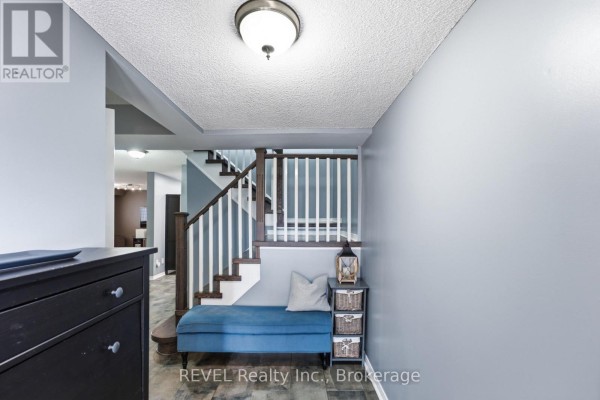 20 Hayloft Court, Brampton, ON L6X4R7 Photo 4