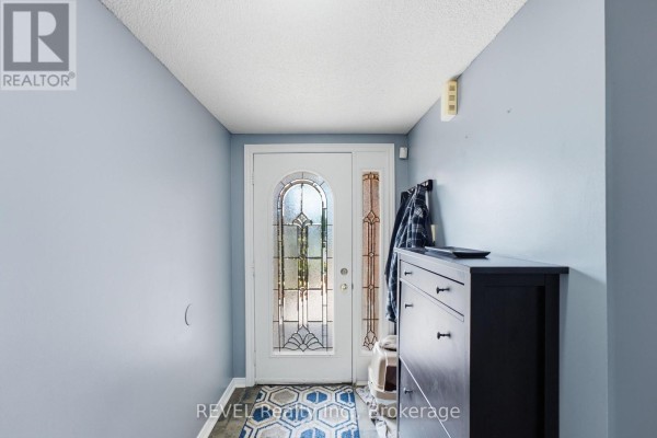 20 Hayloft Court, Brampton, ON L6X4R7 Photo 5
