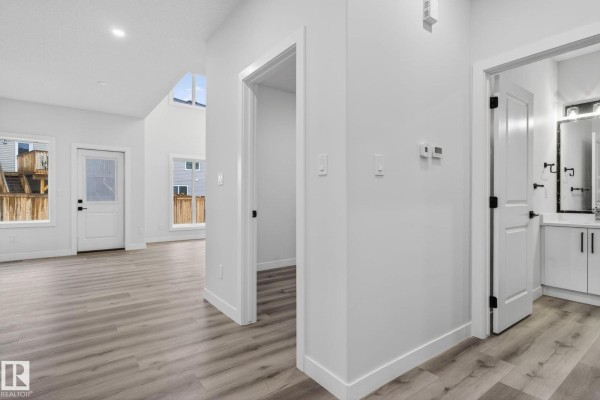 Family room - 20 Hazelwood Ln, Spruce Grove, AB T7X0R7 Photo 4