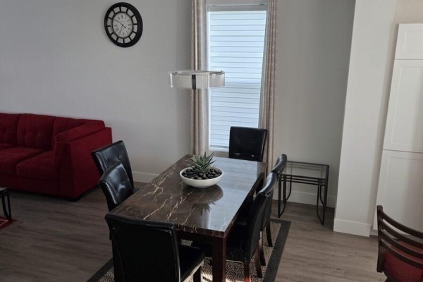 Family room - 20 Helen Court, Central Elgin, ON N0L1B0 Photo 5