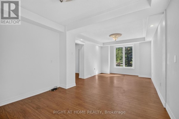 20 Holgate Street, Barrie, ON L4N2T5 Photo 4