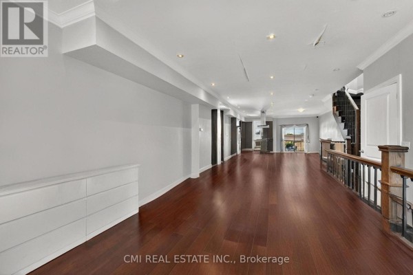 Living room - 20 Jeavons Avenue, Toronto, ON M1K1S8 Photo 5