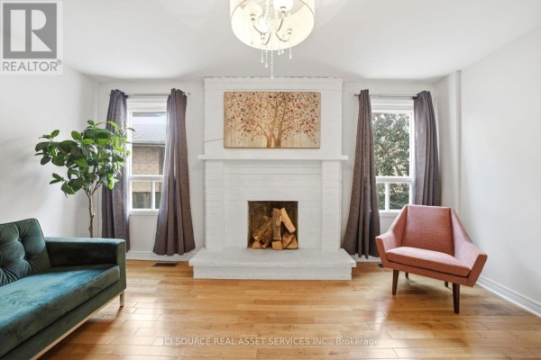 Family room - 20 Kesteven Crescent, Brampton, ON L6W4E1 Photo 5