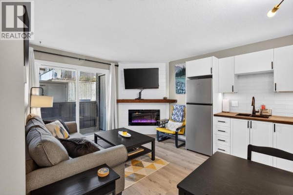 Primary Bedroom - 20 Kettle View Road Unit# 206, Big White, BC V1P1T4 Photo 3