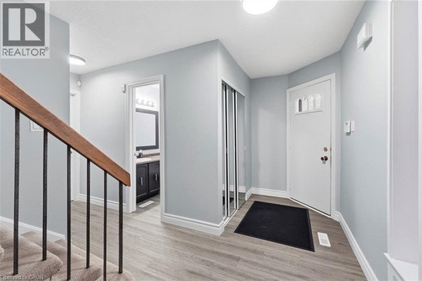 20 Mansfield Street, Brampton, ON, photo 3