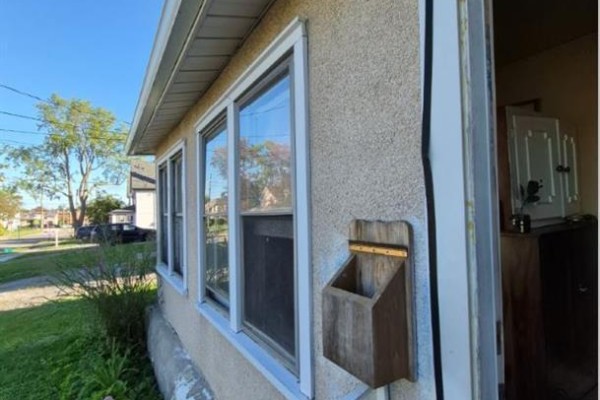 20 N Carleton Street, Thorold, ON L2V2A4 Photo 3