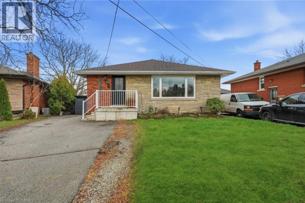 3pc Bathroom - 20 Nelligan Place, Hamilton, ON L8K4X7 Photo 2