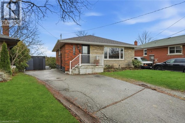 Storage - 20 Nelligan Place, Hamilton, ON L8K4X7 Photo 3
