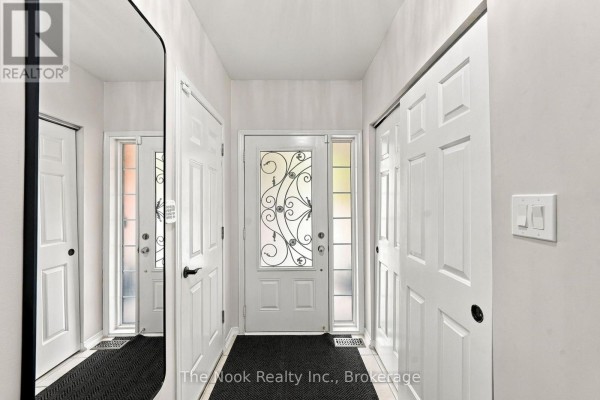Primary Bedroom - 20 Pendrill Way, Ajax, ON L1Z0K9 Photo 4