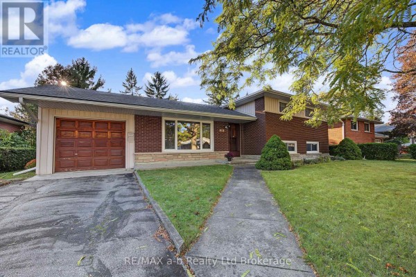 20 Pinecrest Avenue, Cambridge, ON N1R2Y8 Photo 2