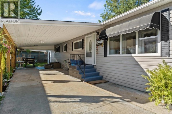 Kitchen - 20 Poplar Drive, Mcgregor, ON N0R1J0 Photo 5