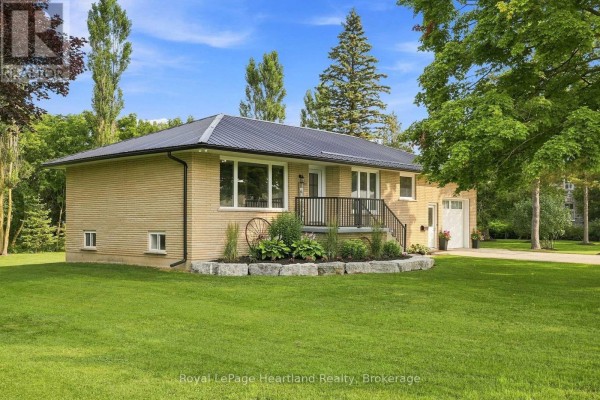 Family room - 20 Queen Street W, Minto, ON N0G1M0 Photo 4