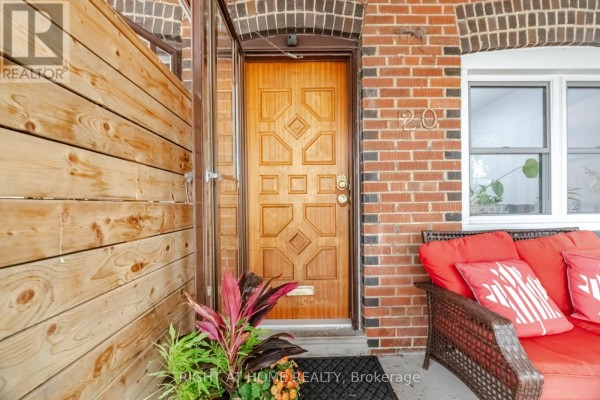 20 Rockwell Avenue, Toronto, ON, photo 2