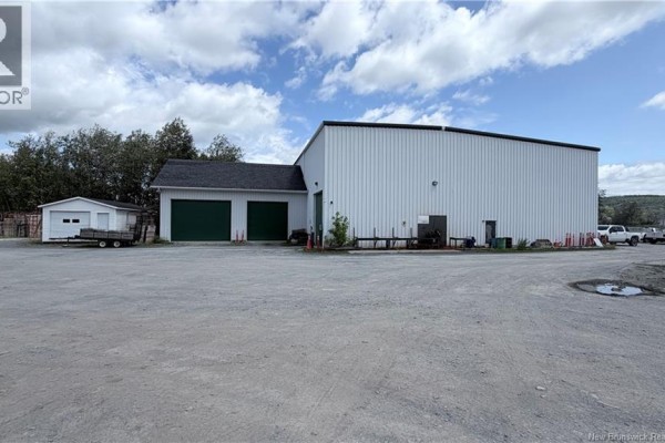 20 Rue Murchie, Edmundston, NB E3V2X8 Photo 2