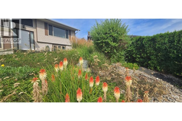 20 Santa Rosa Place, Osoyoos, BC, photo 2