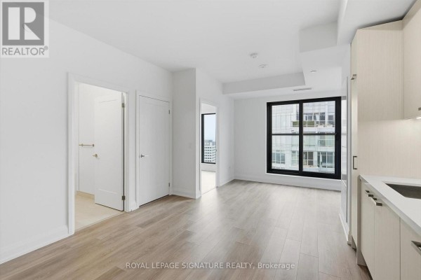 Ph03 - 20 Soudan Avenue, Toronto, ON, photo 3