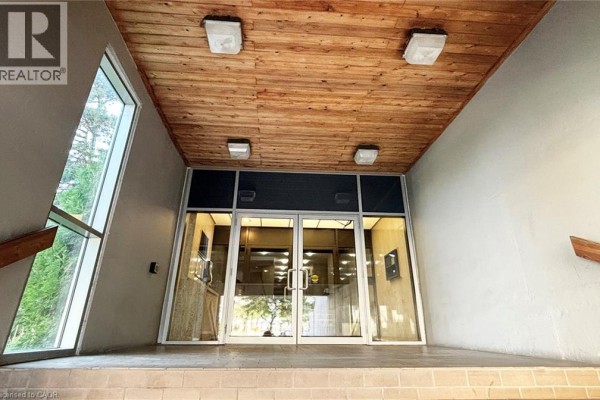 20 Speers Road Unit# 1004, Oakville, ON, photo 3