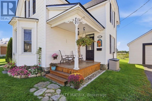 20 Spring Street, North Glengarry, ON K0C1T0 Photo 3
