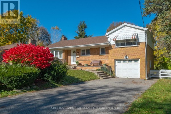 Dining room - 20 Strathroy Crescent, Markham, ON L3P2E6 Photo 2