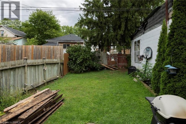 20 Superior Street, Brantford, ON, photo 3